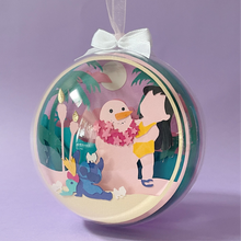 Load image into Gallery viewer, Hawaiian Christmas Bauble
