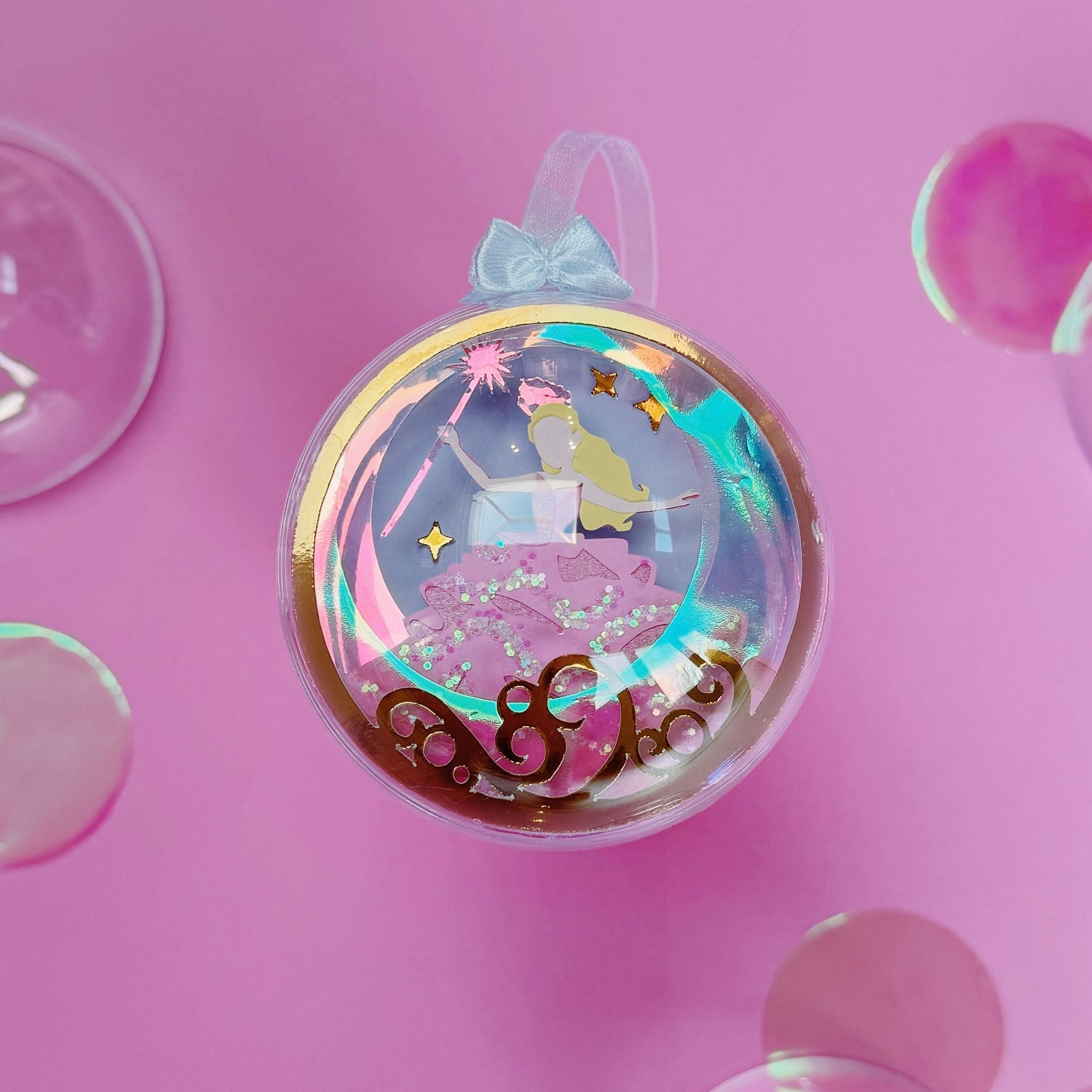 Girl in a bubble 8cm